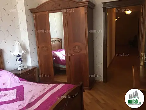 Satılır 3 otaqlı yeni tikili 125 m²