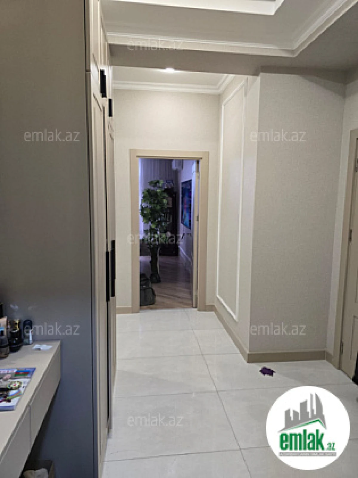 Satılır 2 otaqlı yeni tikili 82.5 m²