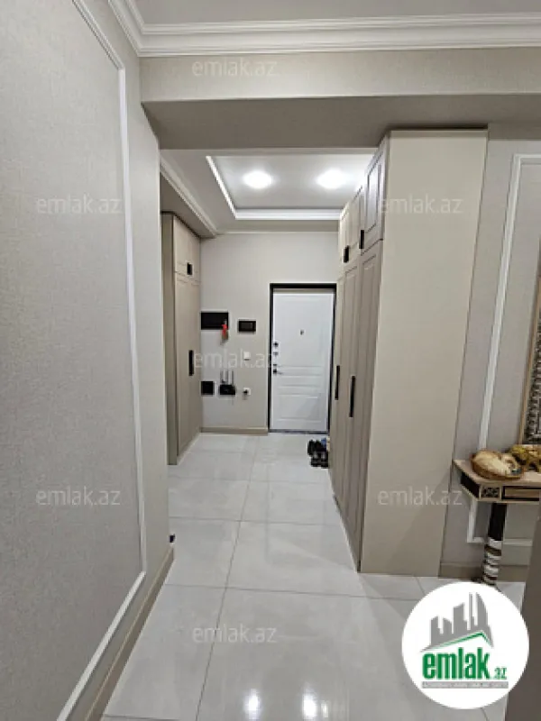 Satılır 2 otaqlı yeni tikili 82.5 m²