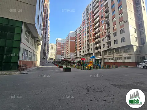 Satılır 3 otaqlı yeni tikili 130 m² — Bakı 3 otaq 130.00 m²