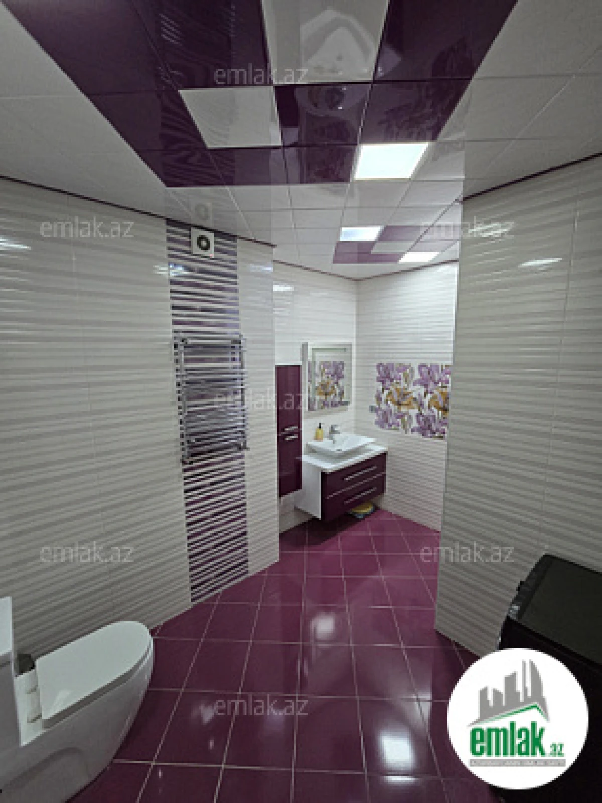 Satılır 3 otaqlı yeni tikili 130 m²