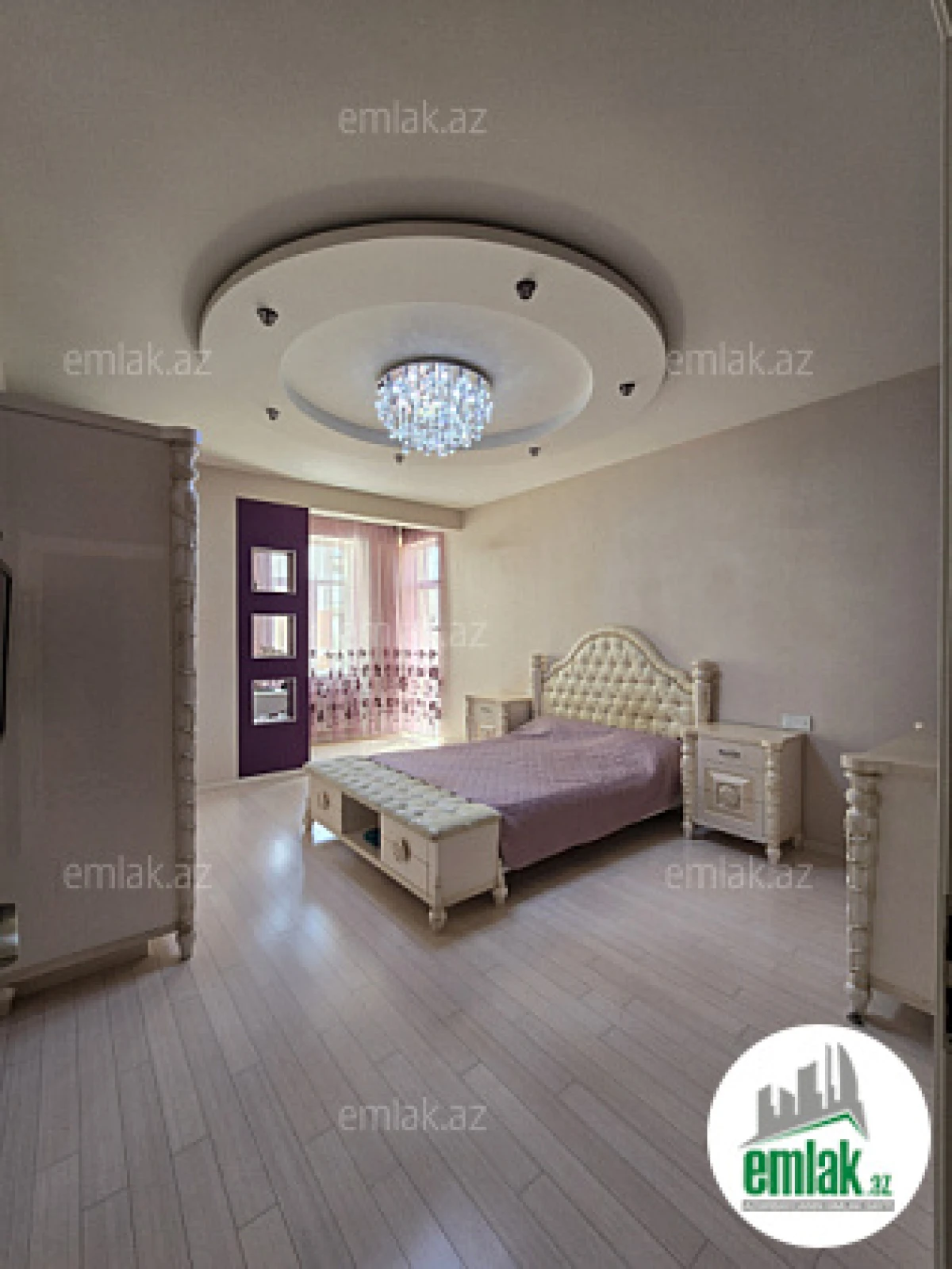 Satılır 3 otaqlı yeni tikili 130 m²