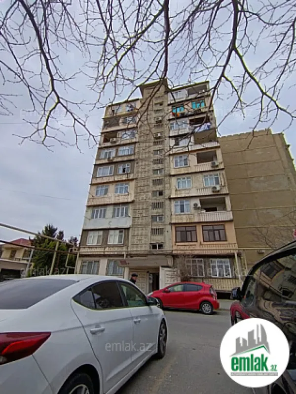 Satılır 4 otaqlı köhnə tikili 95 m²