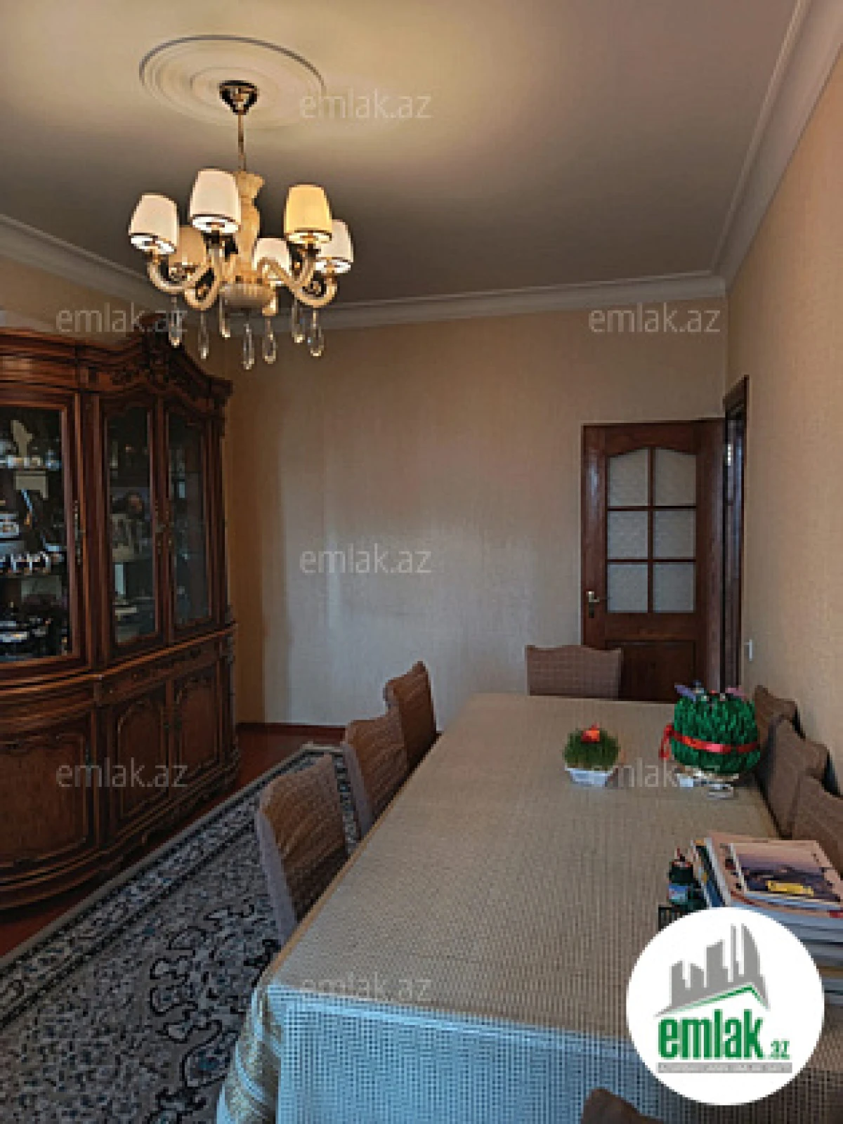 Satılır 4 otaqlı köhnə tikili 95 m²
