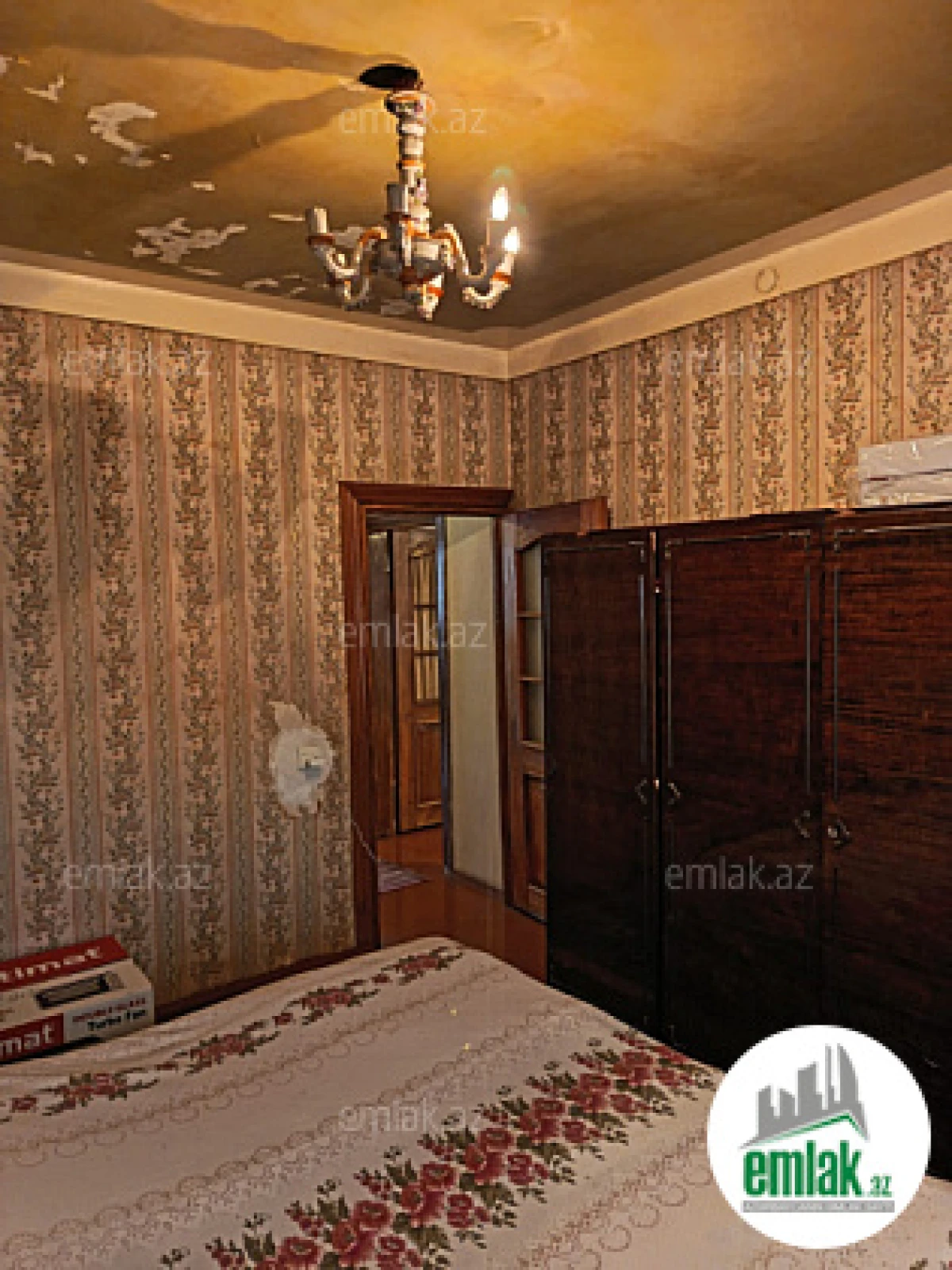 Satılır 4 otaqlı köhnə tikili 95 m²