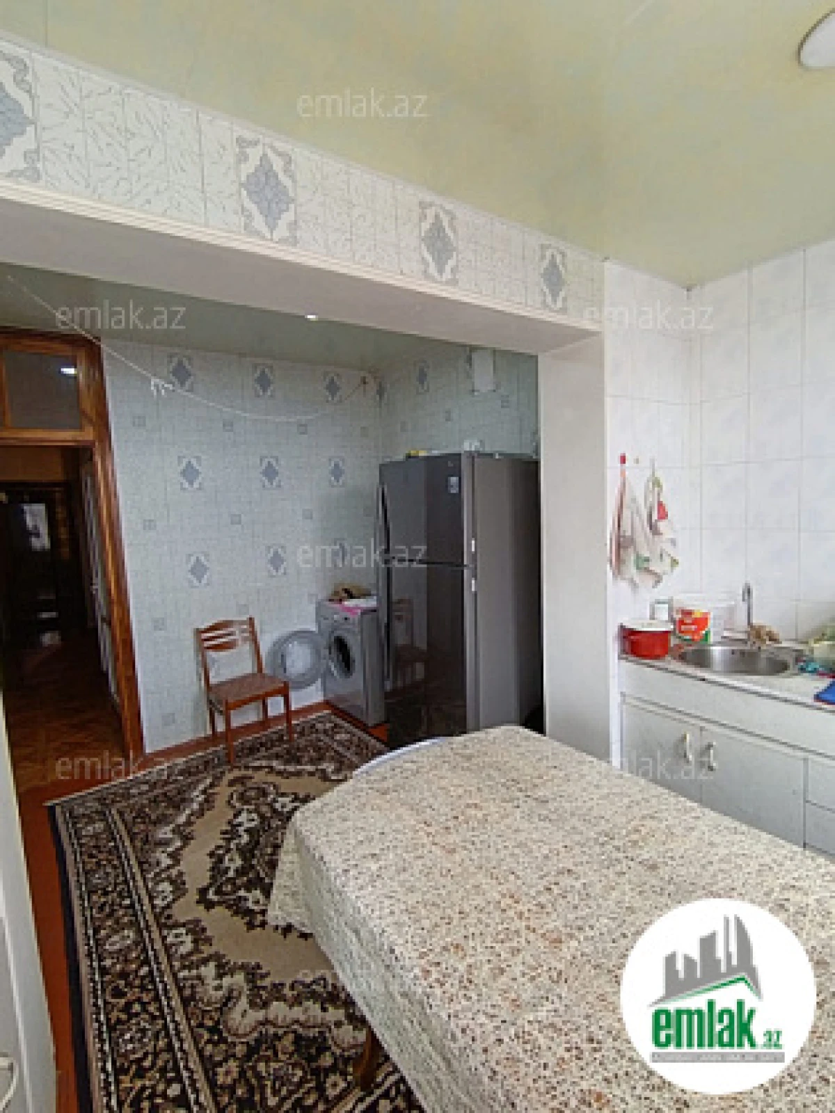 Satılır 4 otaqlı köhnə tikili 95 m²