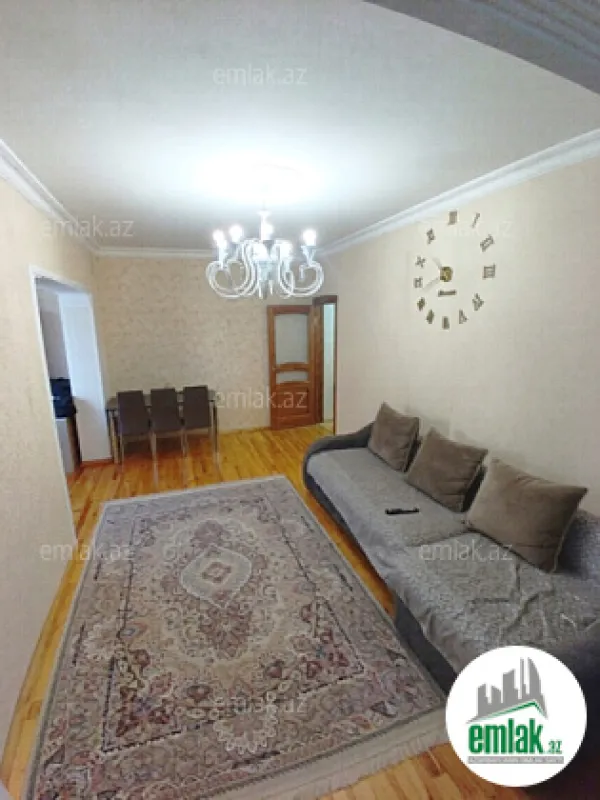 Satılır 2 otaqlı köhnə tikili 61 m²