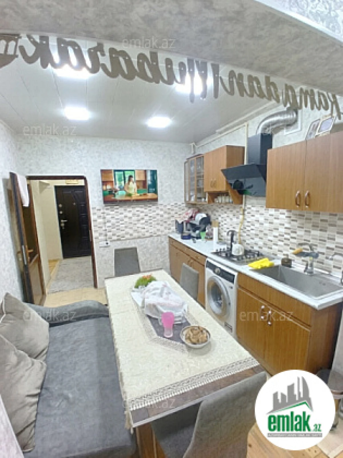 Satılır 2 otaqlı köhnə tikili 61 m²