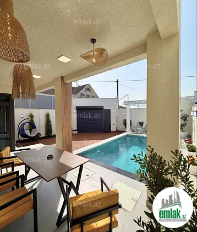 Satılır 4 otaqlı mənzil 150 m²