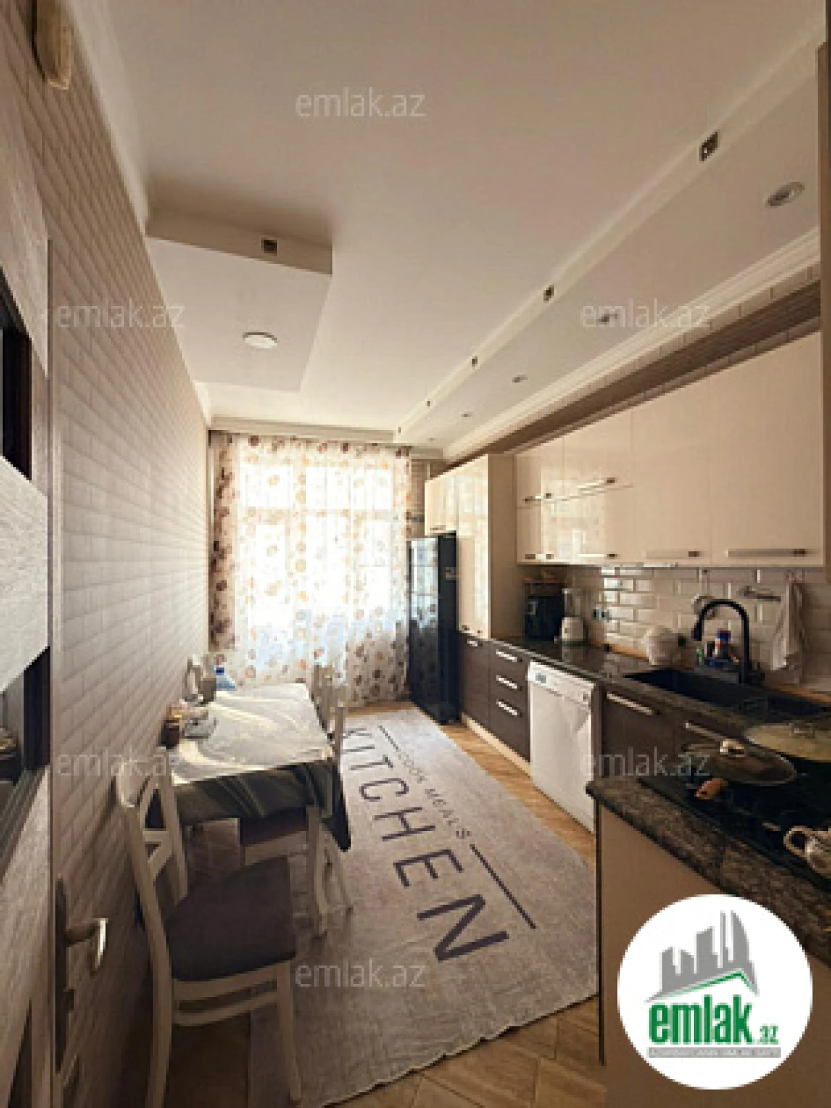 Satılır 4 otaqlı yeni tikili 135 m²