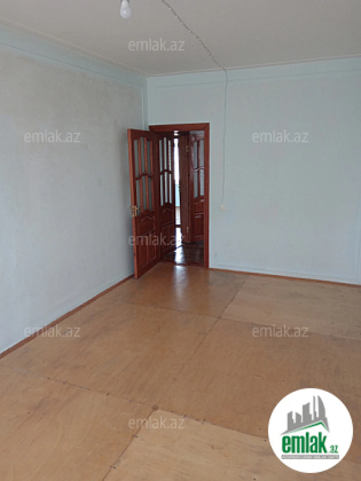 Satılır 3 otaqlı köhnə tikili 38 m²