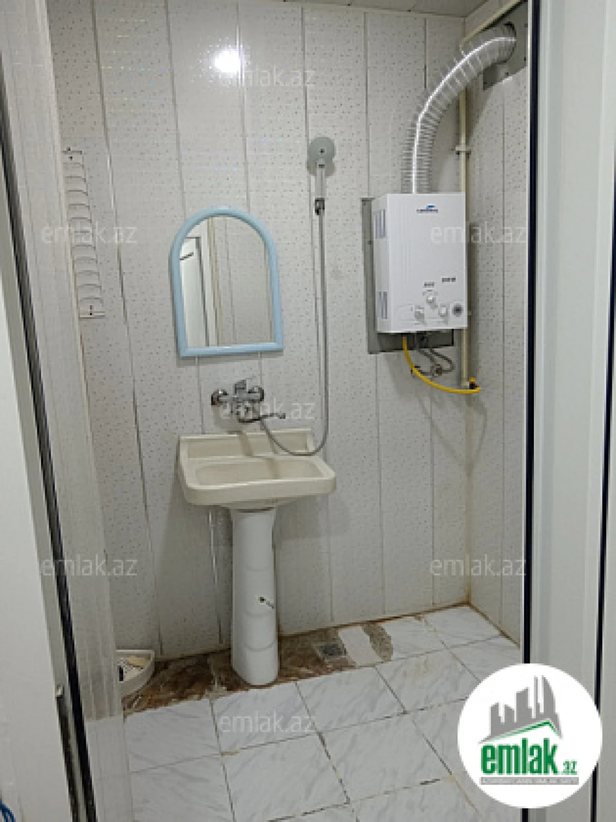 Satılır 3 otaqlı köhnə tikili 38 m²