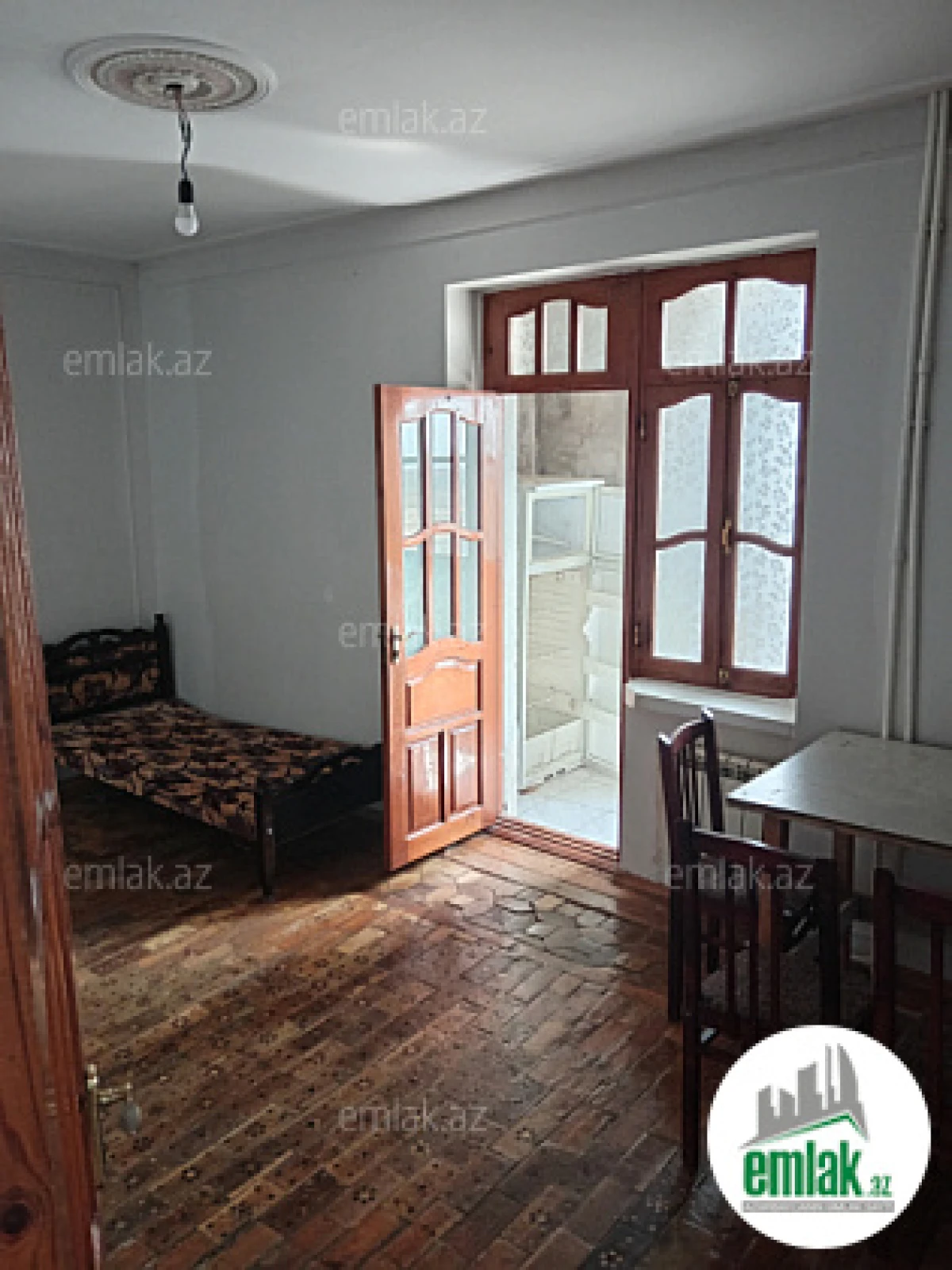 Satılır 3 otaqlı köhnə tikili 38 m²