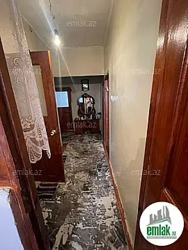 Satılır 5 otaqlı köhnə tikili 114 m²