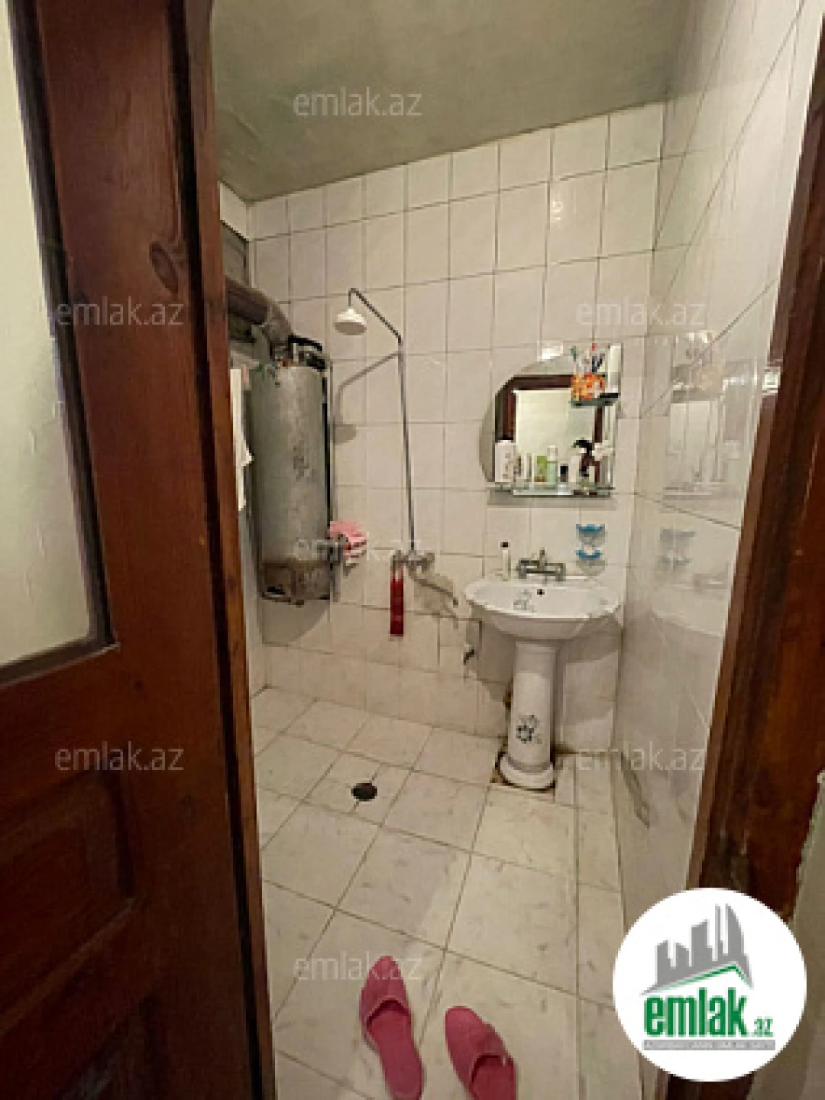 Satılır 5 otaqlı köhnə tikili 114 m²