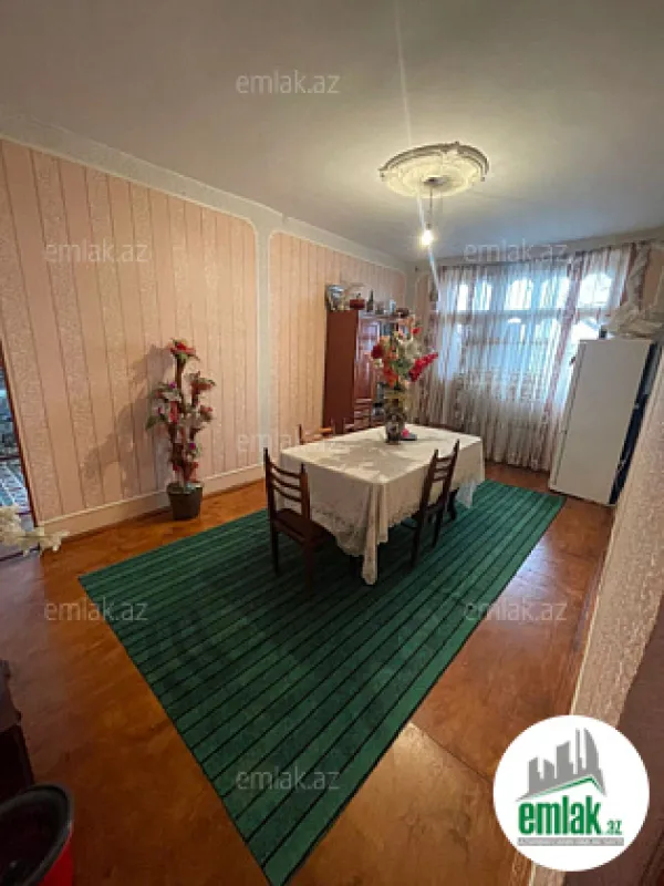 Satılır 5 otaqlı köhnə tikili 114 m²