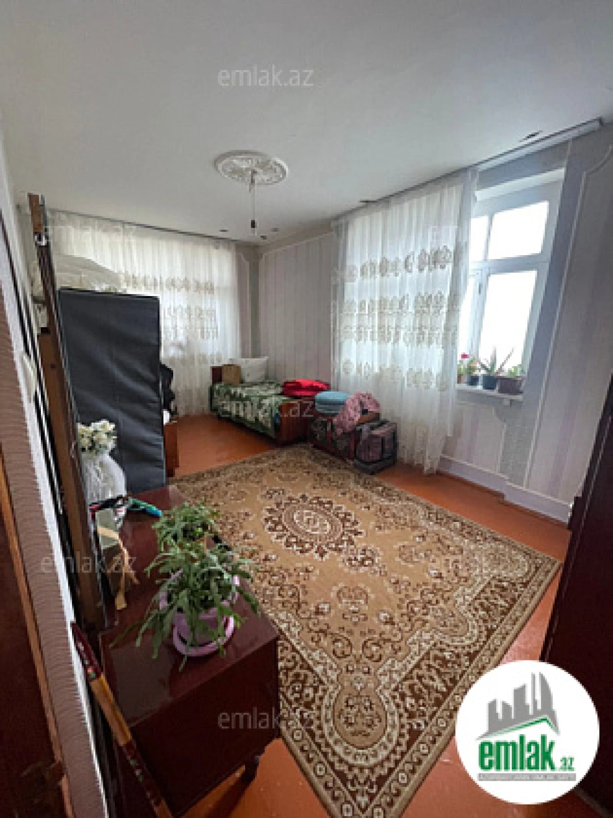 Satılır 5 otaqlı köhnə tikili 114 m²
