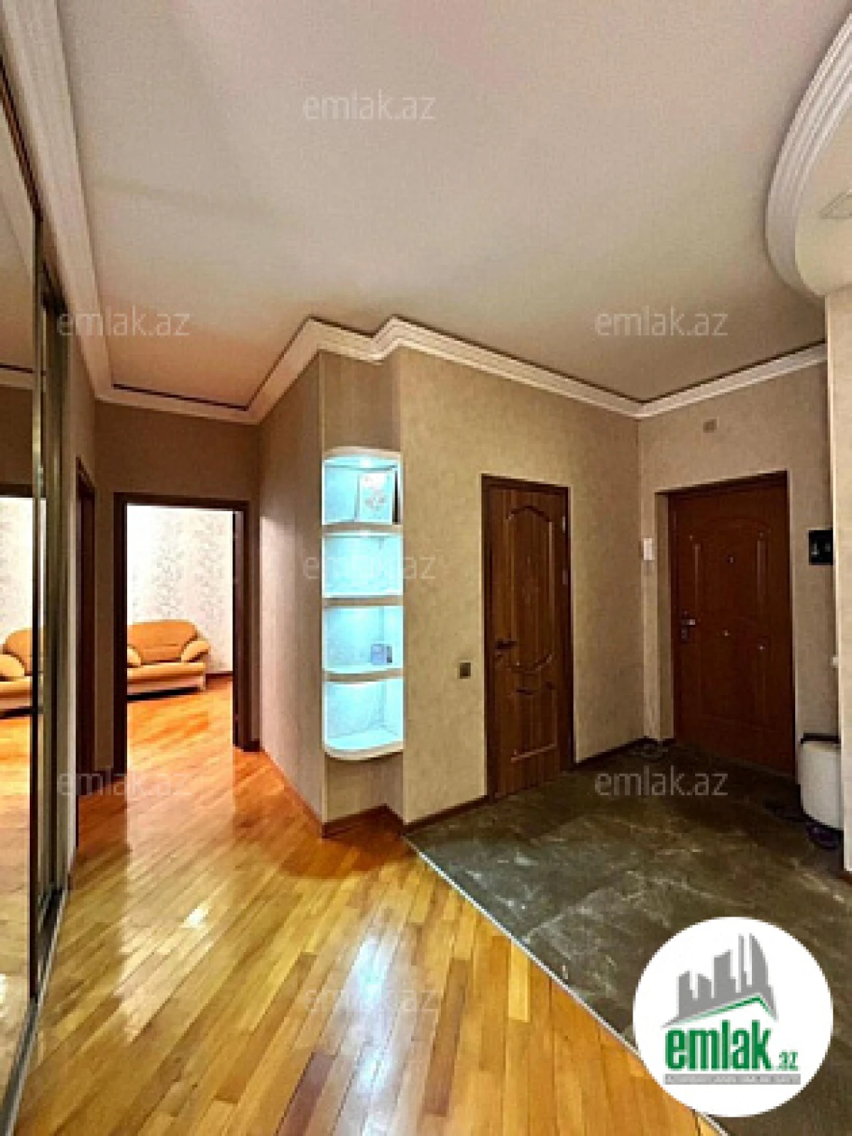 Satılır 3 otaqlı yeni tikili 80 m²