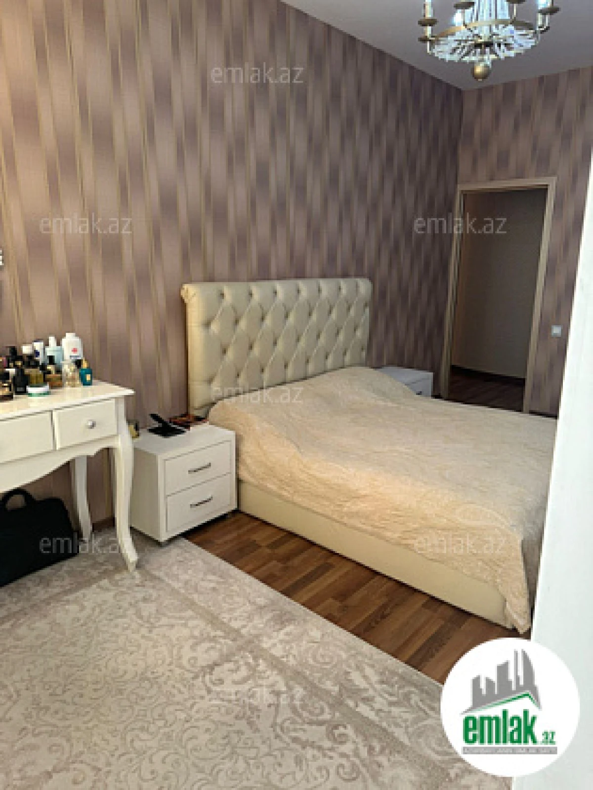 Satılır 2 otaqlı yeni tikili 70 m²