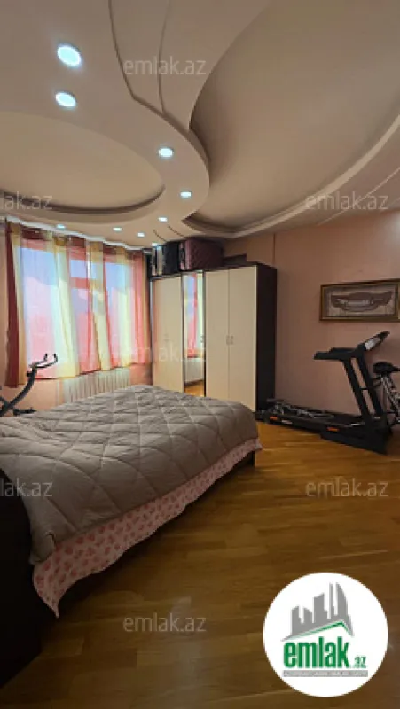 Satılır 4 otaqlı yeni tikili 205 m²