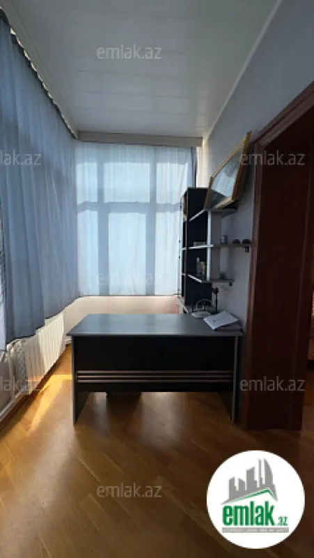 Satılır 4 otaqlı yeni tikili 205 m²