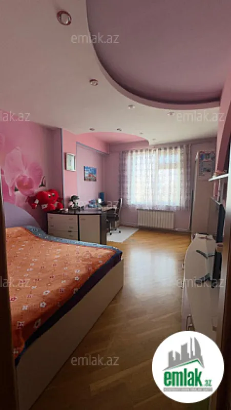 Satılır 4 otaqlı yeni tikili 205 m²