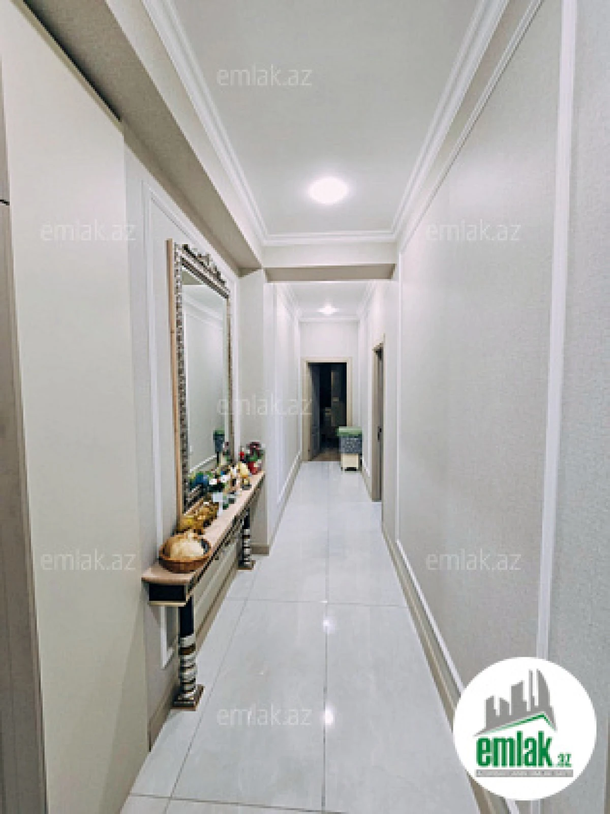 Satılır 2 otaqlı yeni tikili 82.5 m²