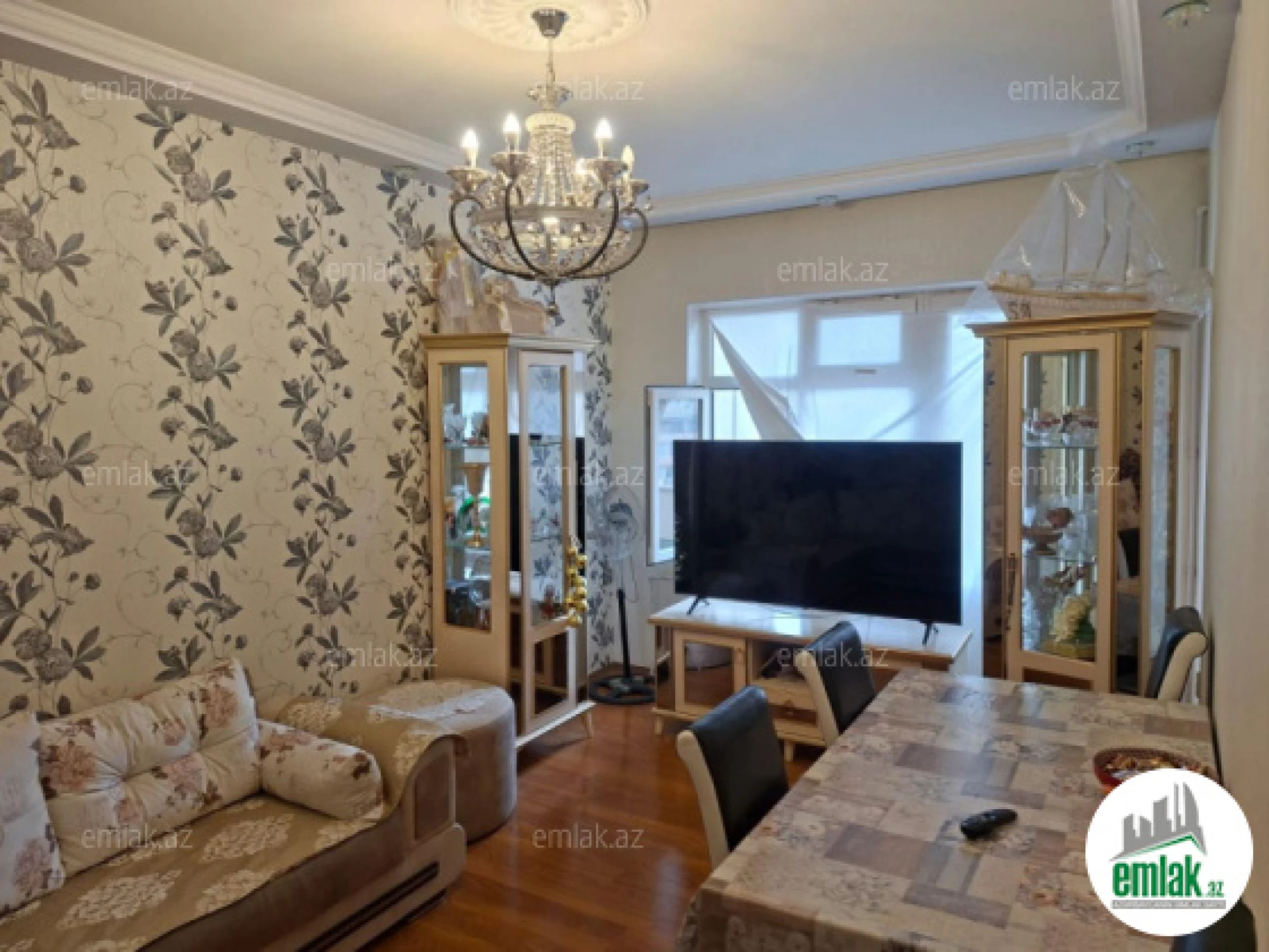 Satılır 3 otaqlı yeni tikili 80 m²