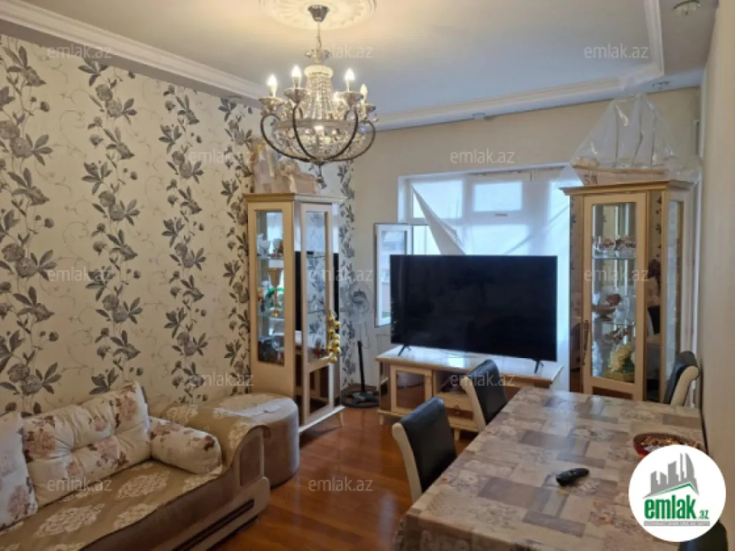 Satılır 3 otaqlı yeni tikili 80 m²