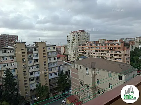 Satılır 3 otaqlı yeni tikili 80 m²