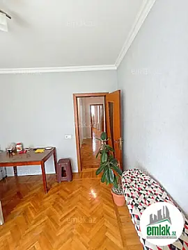 Satılır 3 otaqlı köhnə tikili 61 m²