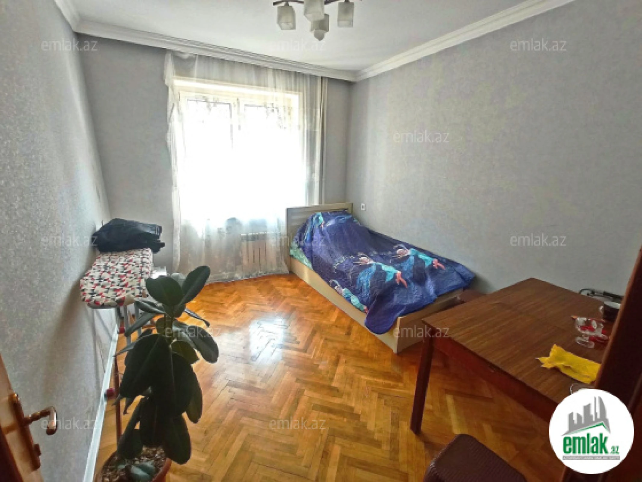 Satılır 3 otaqlı köhnə tikili 61 m²