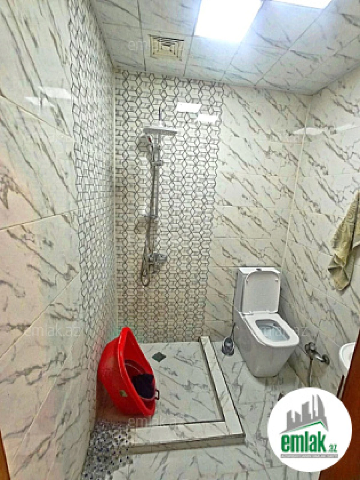 Satılır 3 otaqlı köhnə tikili 61 m²