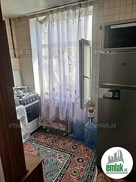 Satılır 2 otaqlı köhnə tikili 50 m²