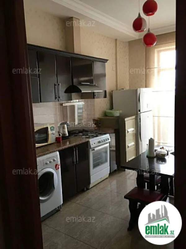 Satılır 3 otaqlı yeni tikili 145 m²