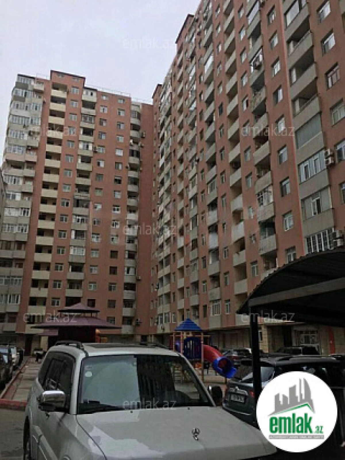 Satılır 3 otaqlı yeni tikili 145 m²