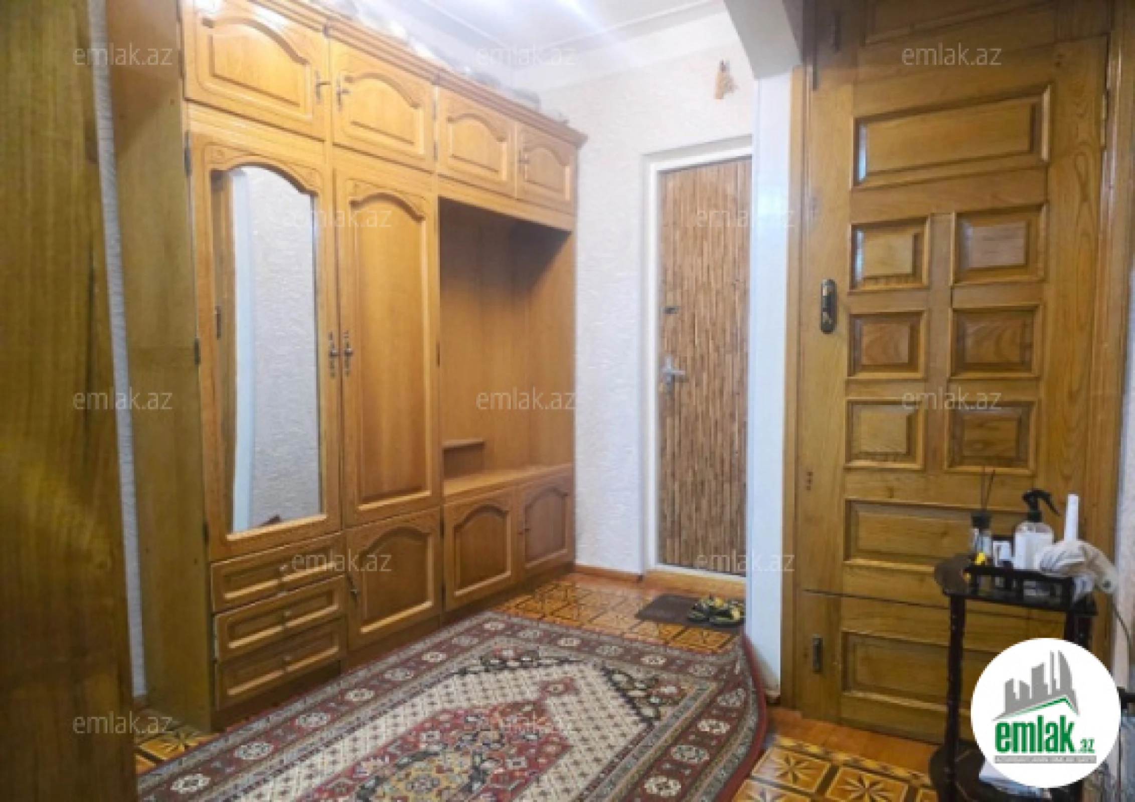 Satılır 3 otaqlı köhnə tikili 90 m²