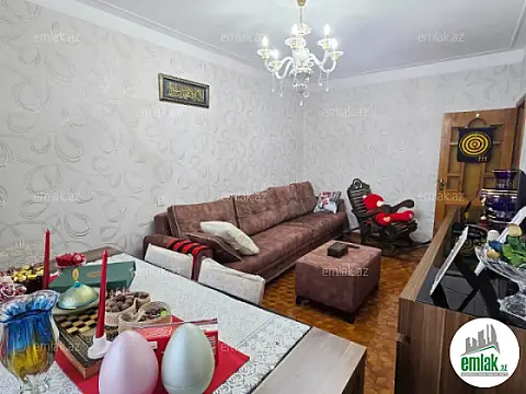 Satılır 3 otaqlı köhnə tikili 90 m²