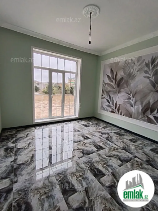 Satılır 6 otaqlı mənzil 306 m²