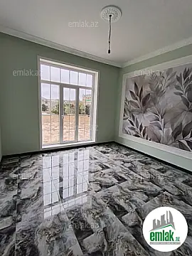 Satılır 6 otaqlı mənzil 306 m²