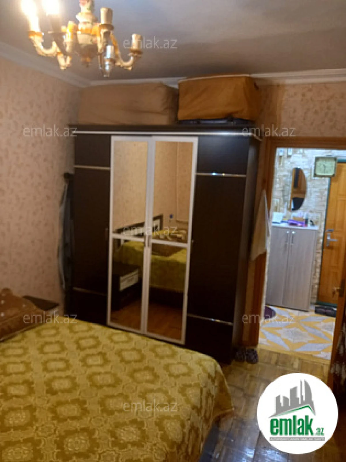 Satılır 2 otaqlı köhnə tikili 72 m²