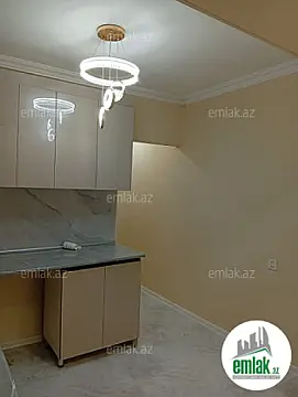 Satılır 2 otaqlı köhnə tikili 75 m²