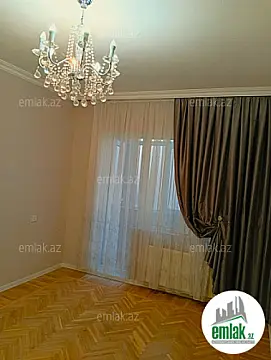 Satılır 2 otaqlı köhnə tikili 75 m²