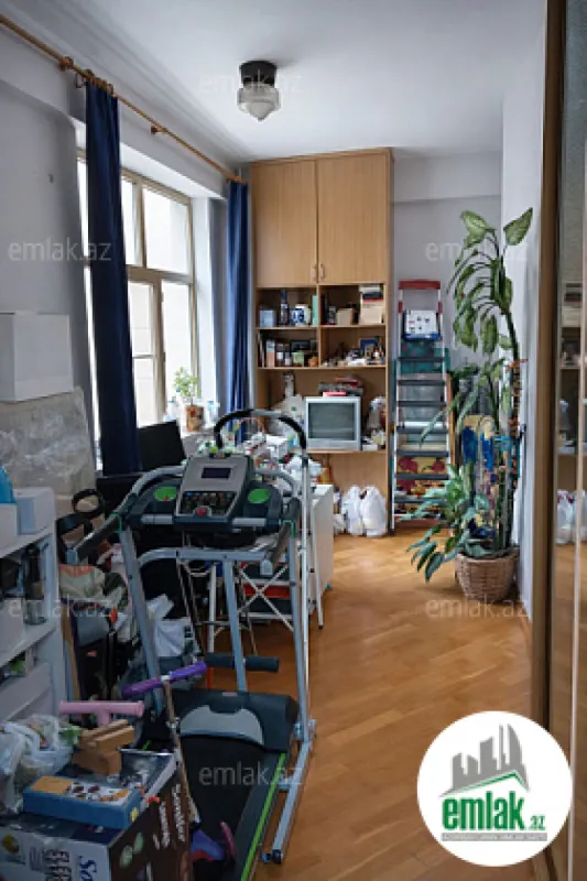 Satılır 4 otaqlı yeni tikili 155 m²