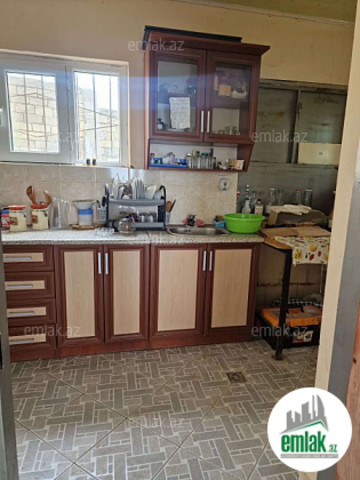 Satılır 6 otaqlı həyət evi 263 m²