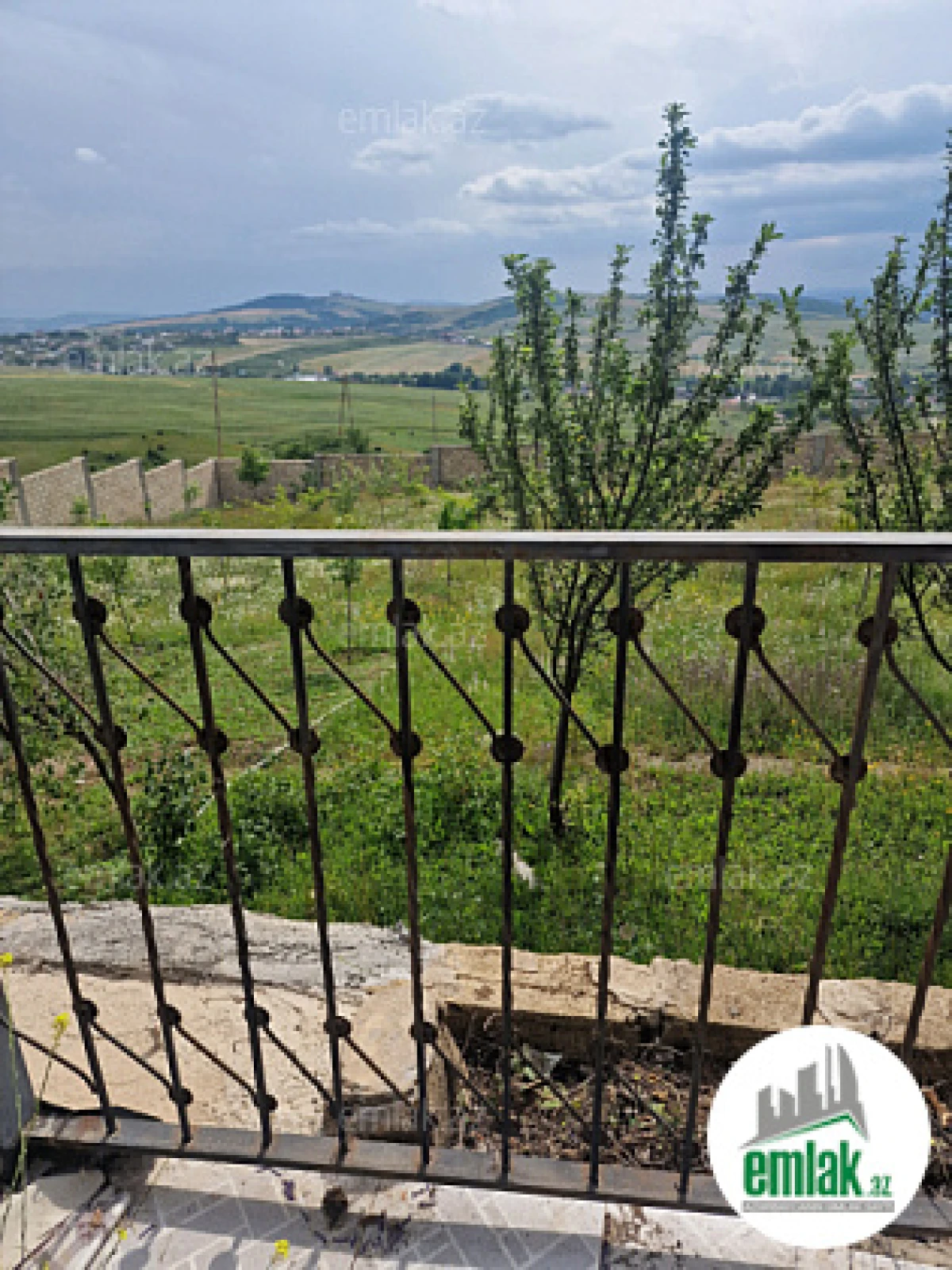 Satılır 6 otaqlı həyət evi 263 m²