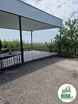 Satılır 6 otaqlı həyət evi 263 m²