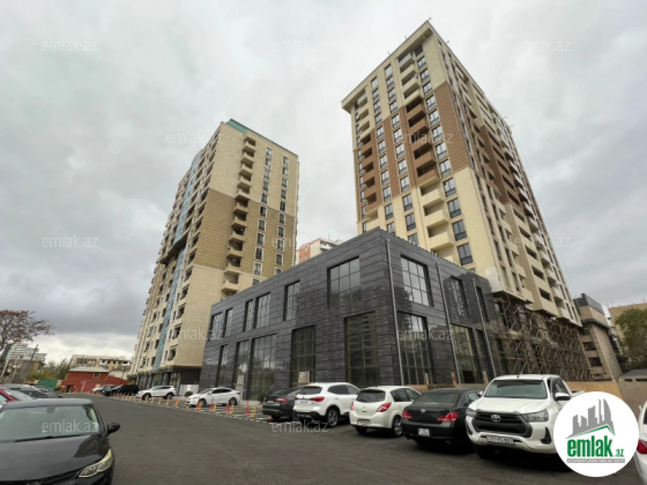 Satılır 3 otaqlı yeni tikili 85 m²