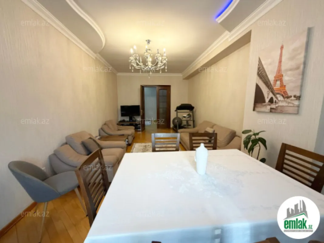 Satılır 3 otaqlı yeni tikili 120 m²