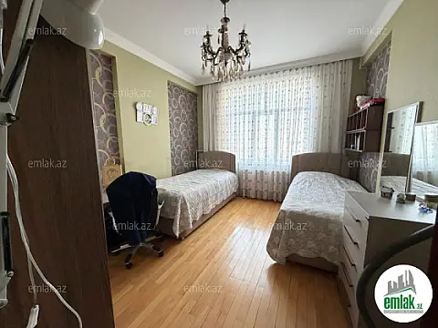 Satılır 3 otaqlı yeni tikili 120 m²